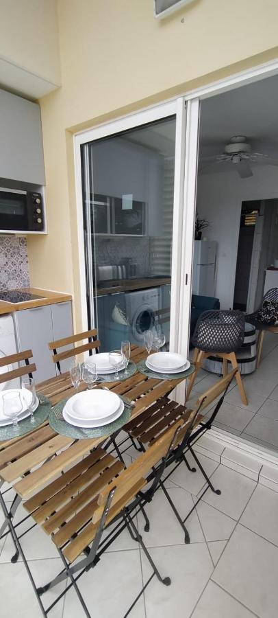 Ferienwohnung Flamboyant De La Baie Trinite  Exterior foto